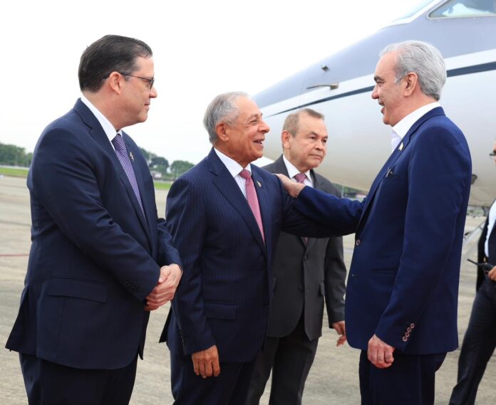 Durante su participación, el jefe de Estado sostendrá un encuentro bilateral con su homólogo panameño, José Raúl Mulino, con quien abordará temas de interés común para ambas naciones, así como oportunidades de cooperación e intercambio económico.