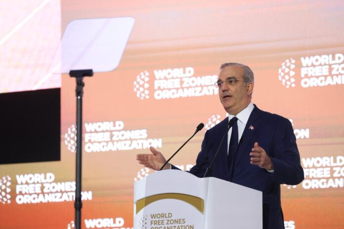 Abinader presenta RD como una de las mejores naciones de inversión del hemisferio en Congreso Mundial de Zonas Francas