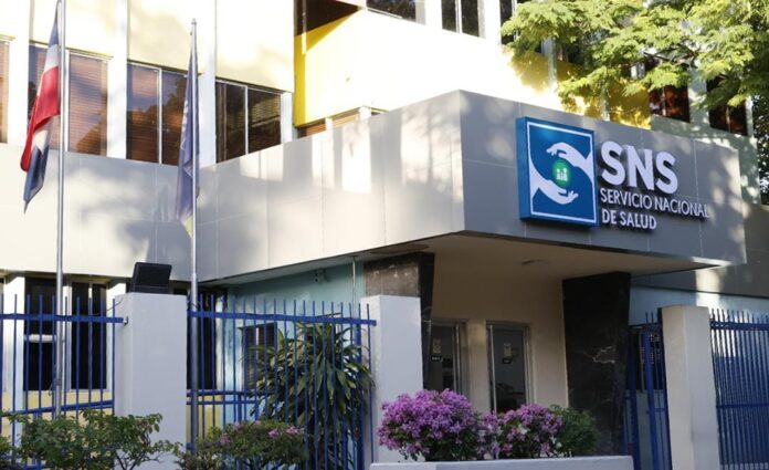 SNS da 15 días a hospitales para cancelar contratos de equipos médicos