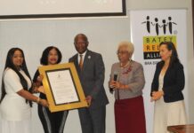 Global Alivio reconoce de forma póstuma a Félix Cumbé por su trayectoria artística Global Alivio reconoce de forma póstuma a Félix Cumbé por su trayectoria artística