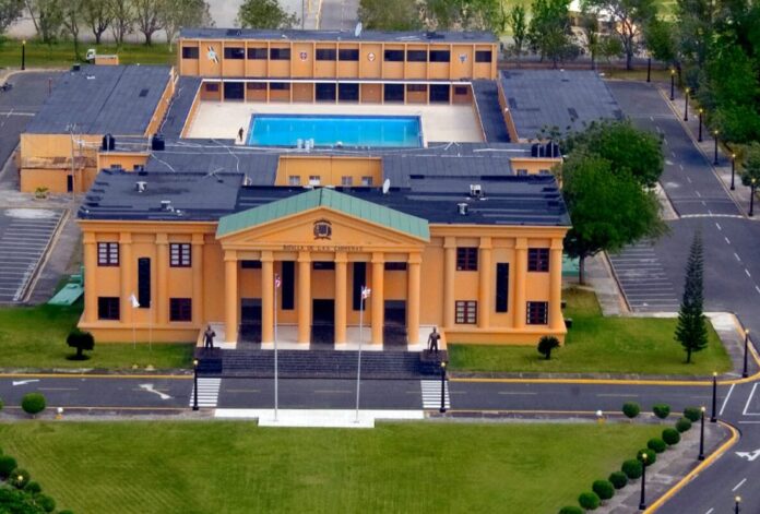 Muere cadete durante entrenamiento en piscina de la Academia Militar “Batalla de Las Carreras” en San Isidro