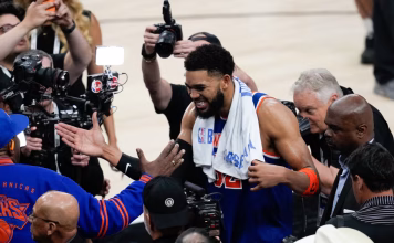 Los New York Knicks conquistan San Antonio: Toman ventaja de 2-0 en las Finales NBA 2026 tras un desenlace dramático Los New York Knicks conquistan San Antonio: Toman ventaja de 2-0 en las Finales NBA 2026 tras un desenlace dramático