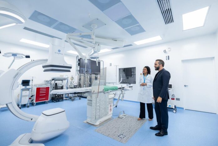 Bukele inaugura el principal hospital de El Salvador en lugar de dar su discurso anual