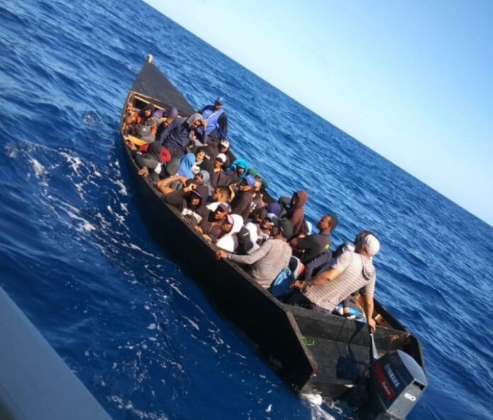 Repatrían a 32 migrantes a República Dominicana tras arribar a las costas de Puerto Rico