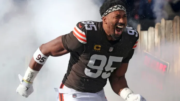 Myles Garrett es traspasado a los Rams en un movimiento de impacto