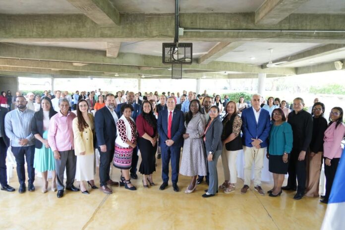 Estudio revela que 37.1 % de estudiantes presenta sobrepeso u obesidad