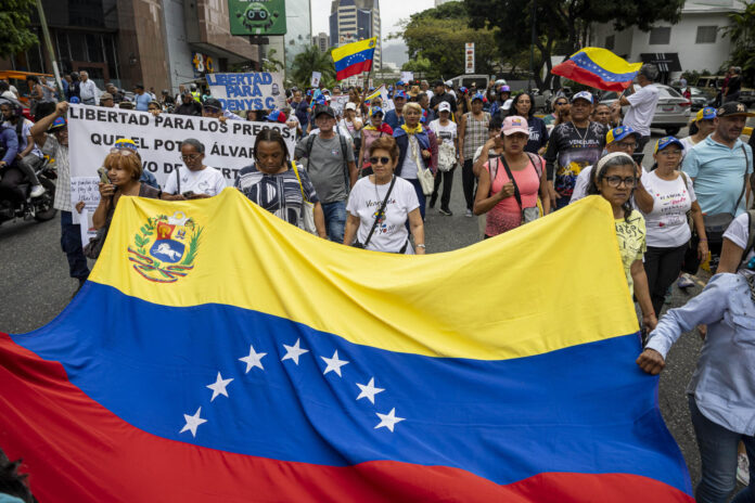 Sindicatos reclaman “elecciones ya” durante protesta en Caracas
