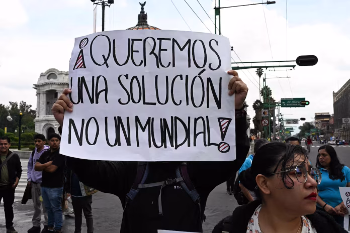 México inaugura una cita histórica marcada por la pasión y la tensión social