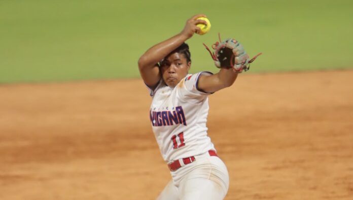 República Dominicana debuta con nocaut sobre Venezuela en el softbol femenino